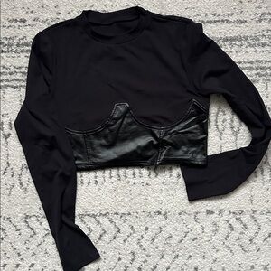 Black Long Sleeve Crop Top